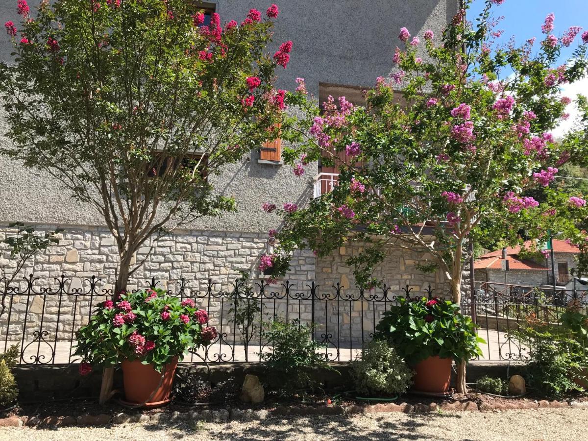 Casa Ortensia Chiusi della Verna Bagian luar foto